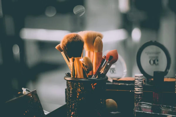 Gestão profissional de salão de beleza com agenda online e sistema de pagamentos integrados